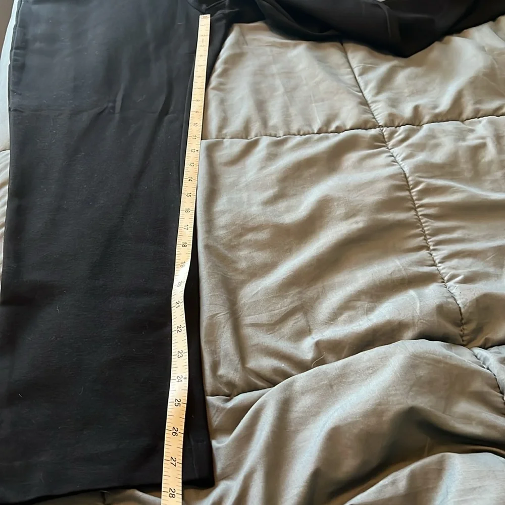 Chico’s Ponte Pull On Pants Style 802992 Black Size 1.5/10 - Picture 9 of 9